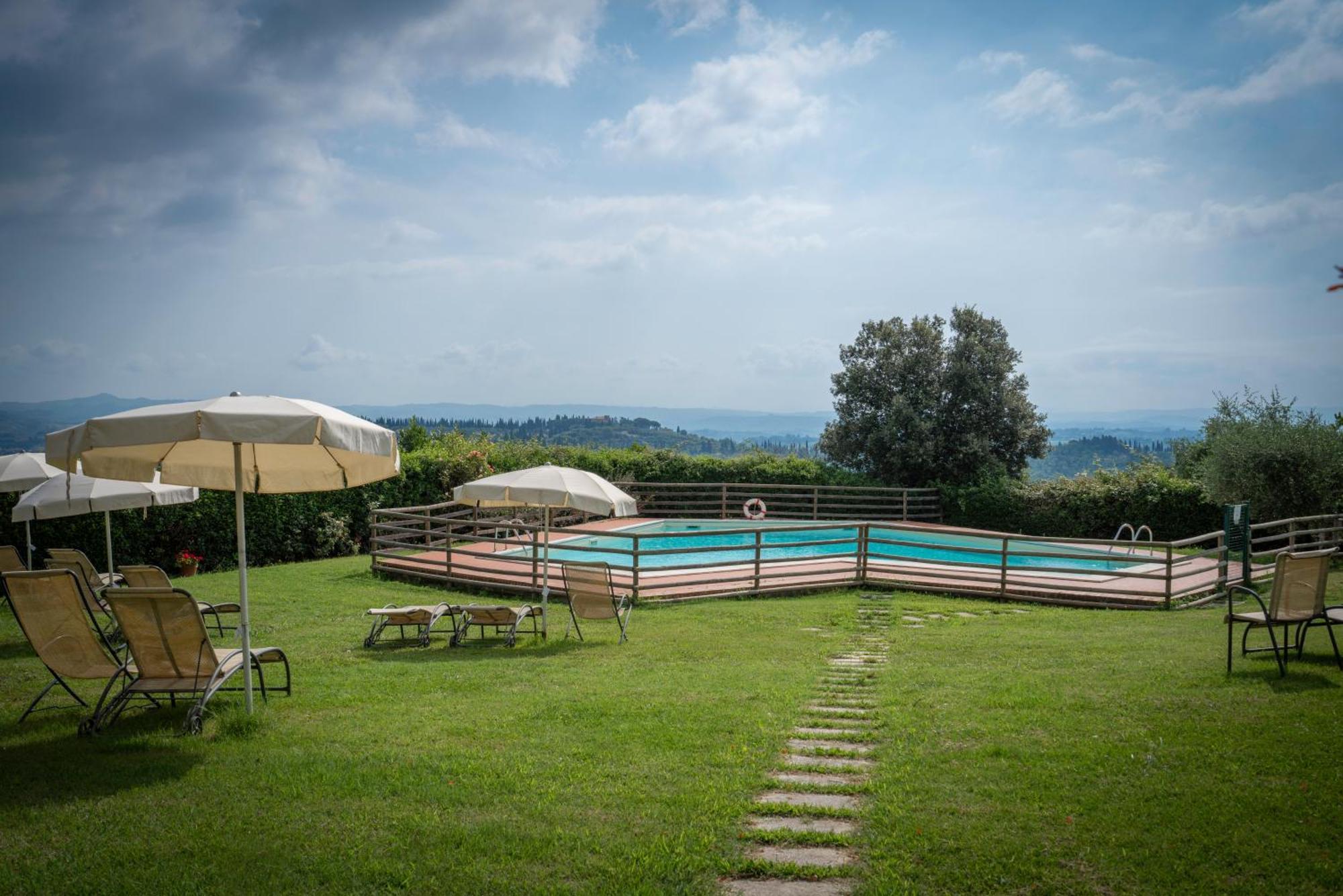 Fattorie Santo Pietro Aparthotel San Gimignano Exterior photo